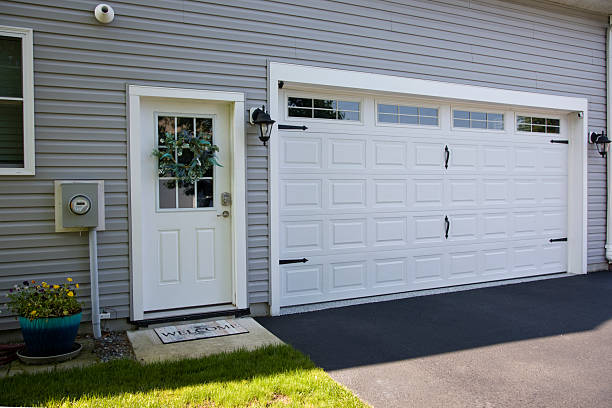 24/7 Emergency Garage Door Panel Replacement experts in Sharpsville, PA